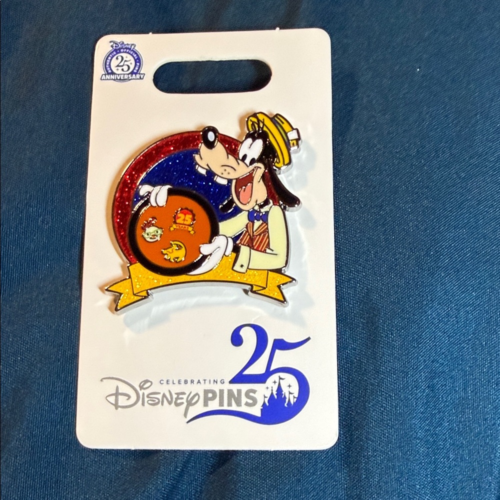 Disney Goofy 25th Celebration Pin with Red and Blue